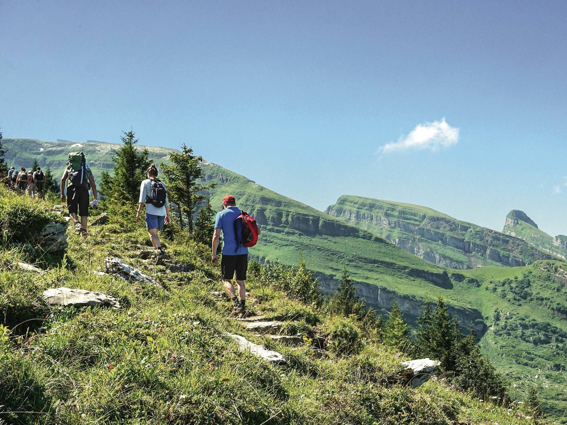 Churfirsten: Escursioni nei Churfirsten, godimento della natura nel Toggenburg con amici e famiglia.