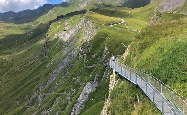 Cliff Walk Grindelwald dengan pemandangan pegunungan