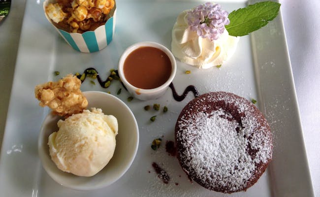 Dessert im Restaurant Pintli (Foto: Seraina Zellweger)