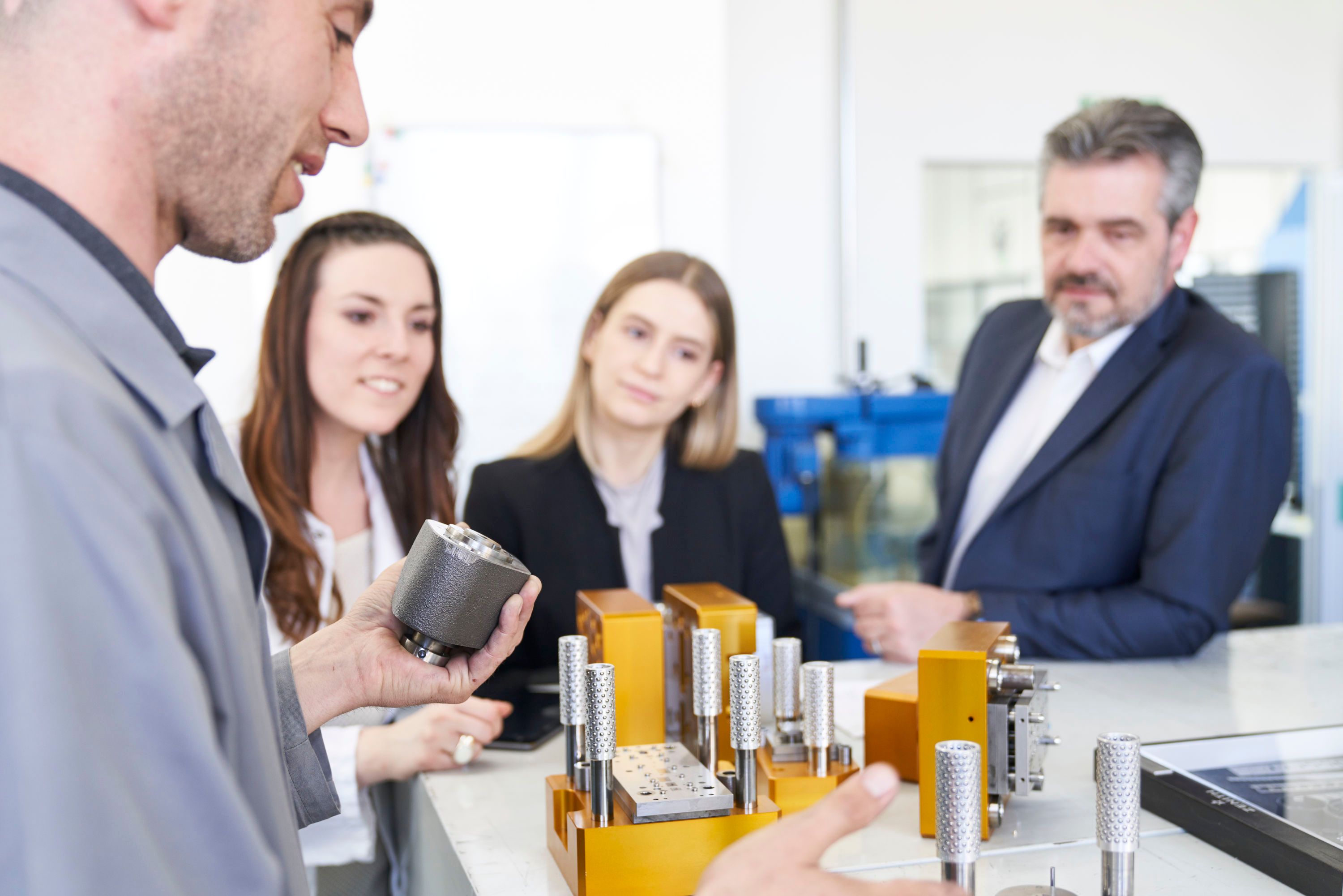 Uhrmacherei-Führung mit Zenith, Werkstattbesichtigung, Fachgespraech