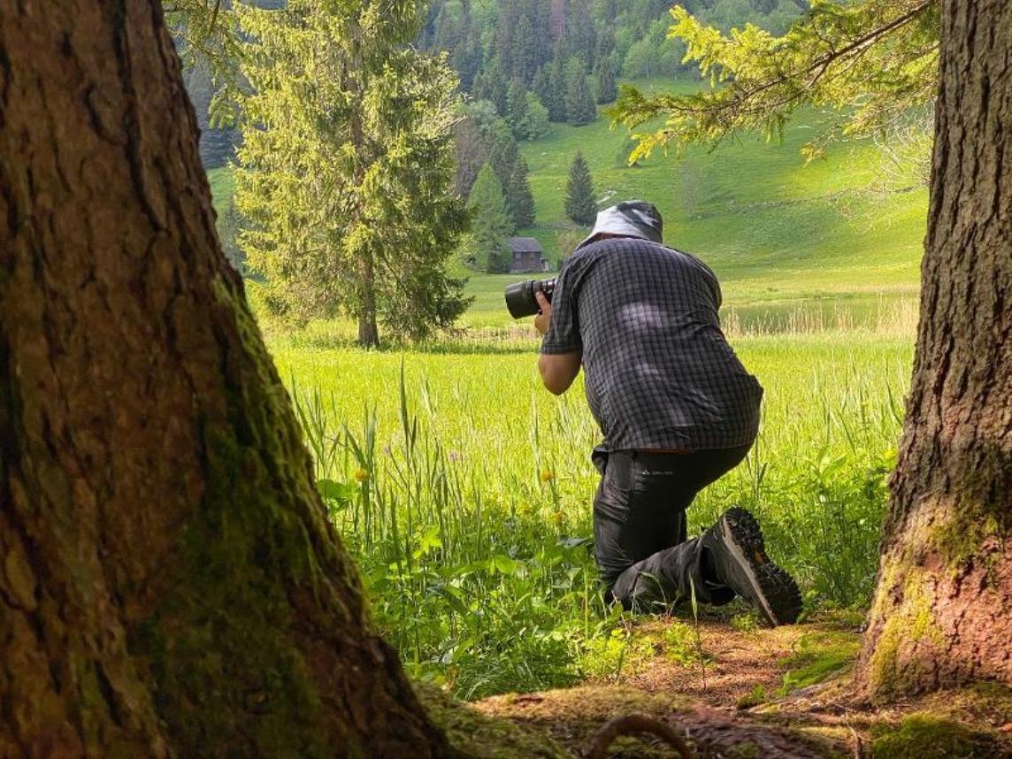 トゲンブルクの写真教室：自然の中で創造的なモチーフを使って写真を学び、山々を見渡しましょう。