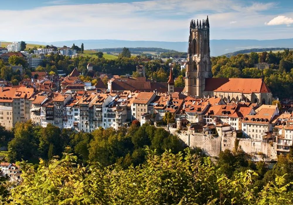 Fribourg city fortifications (Photo: Switzerland Tourism, Pierre Cuony/Fribourg Region)