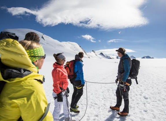 2023年にブレイツホルンでの基本コースのグループ活動。