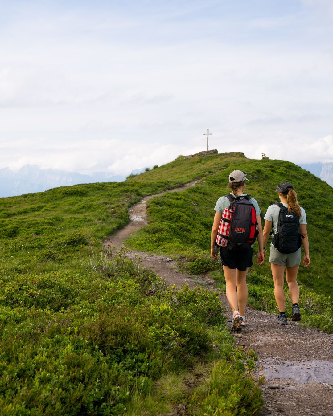 جولة طهي في غارميل مع إطلالات على الطبيعة ورفاق مرحين في الصيف
