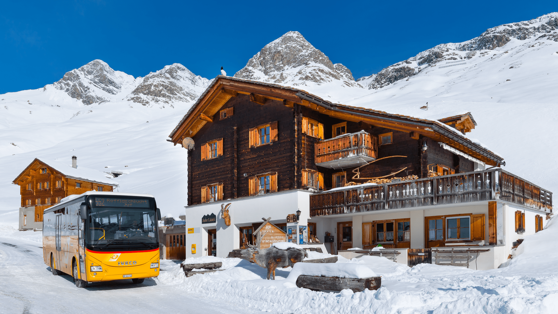 아베르세탈: 매력적인 유프의 집, 겨울 휴가에 이상적이며 인상적인 산으로 둘러싸여 있습니다.