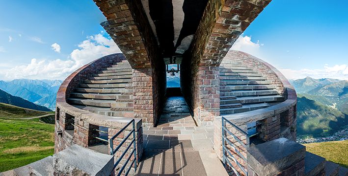 मोंटे तमरो, संस्कृति और कला, पर्वतों का व्यापक दृश्य