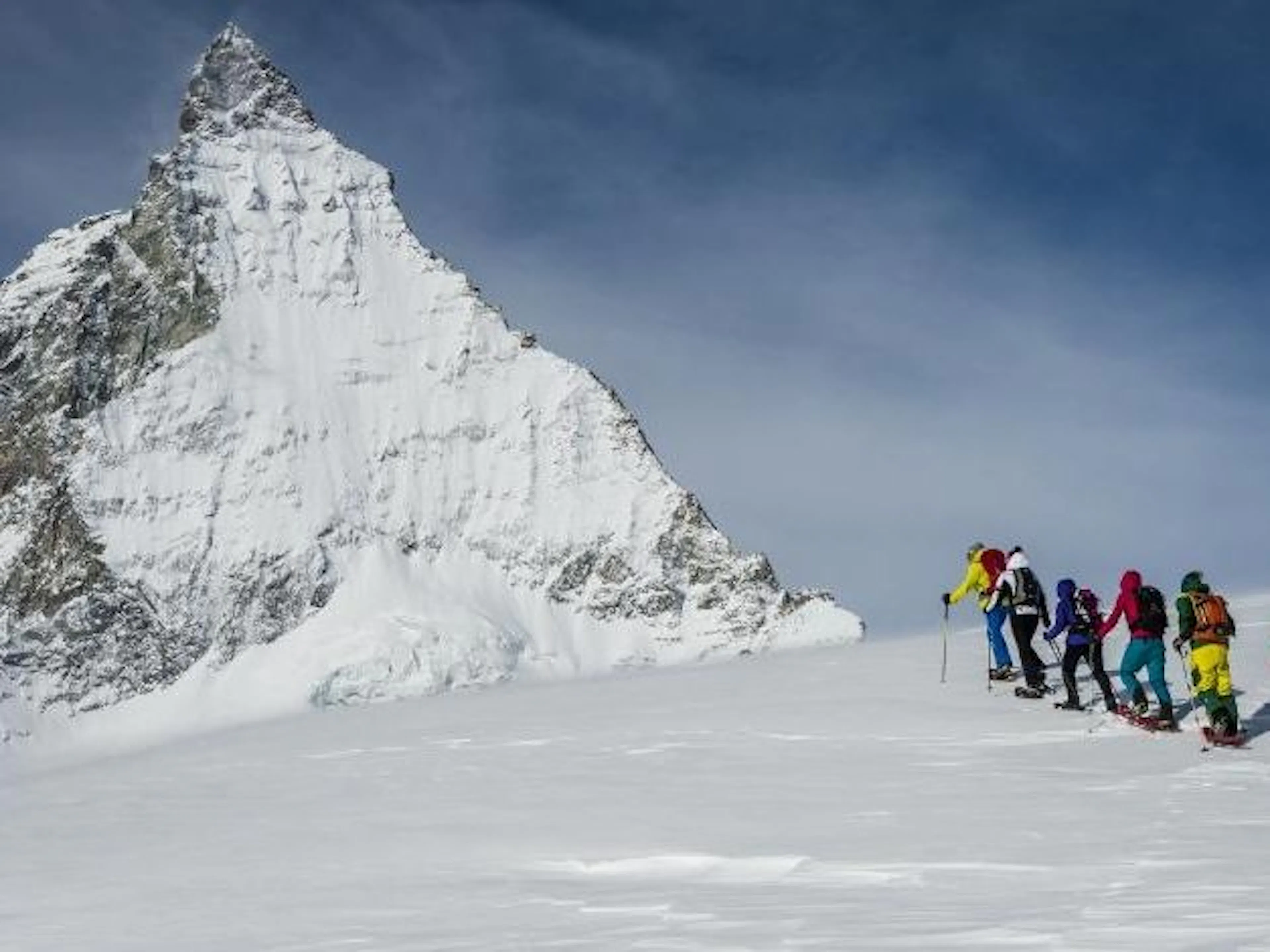 Matterhorn Glacier Trail: Tour sciistica con vista sul Monte Cervino, vivere neve e montagne.