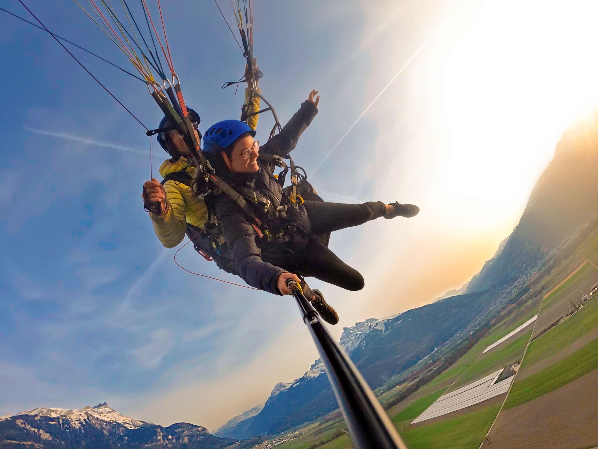 Παραπτέτ, ζήσε την εμπειρία του πτητισμού πάνω από τα βουνά το καλοκαίρι με εκπληκτική θέα.