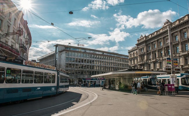Paradeplatz à Zurich (photo : Suisse Tourisme)