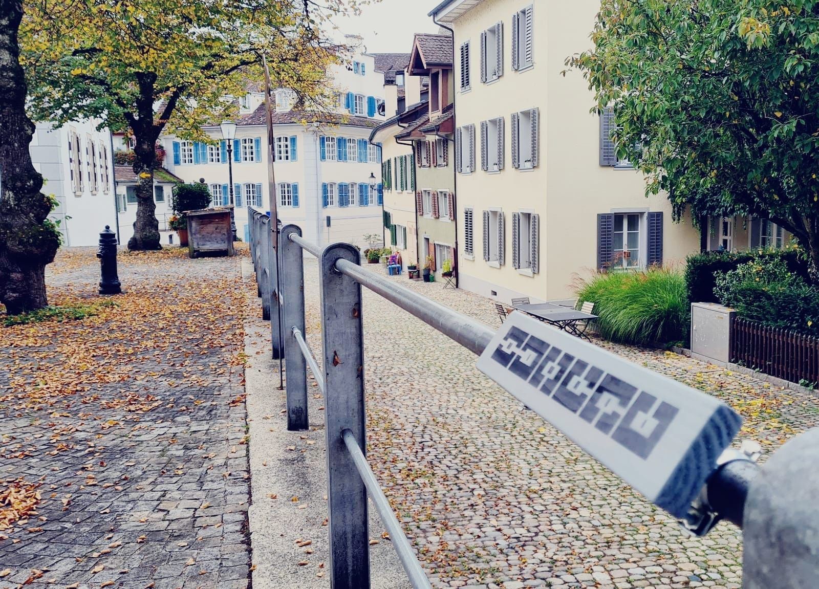 Sato Code: Entdecke die schöne Architektur in Bremgarten und genieße die idyllische Stadtumgebung.