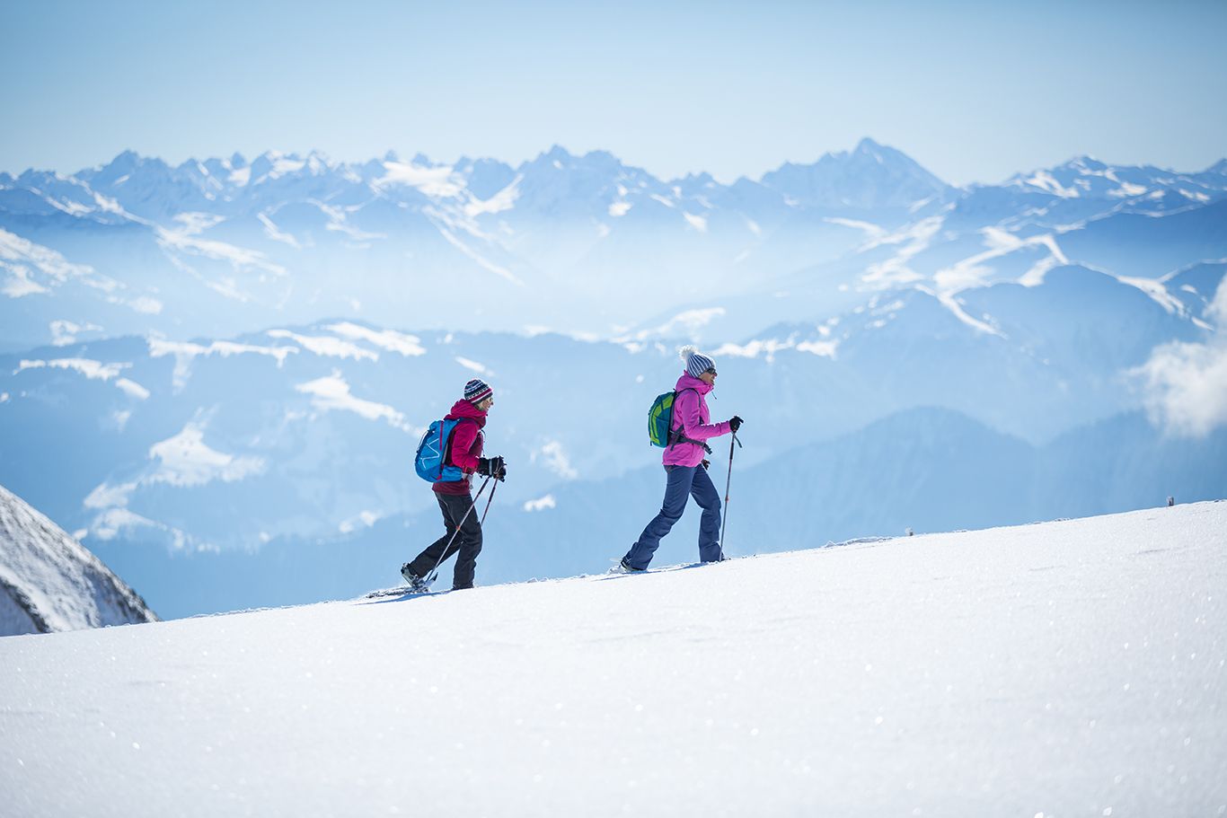 Sneeuwschoenwandelen in Heidiland met indrukwekkende berglandschappen in de winter