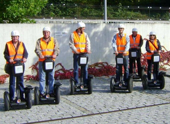 Segway Tour w Zurychu: Przeżyj niesamowitą przygodę z zmotywowanym zespołem latem.