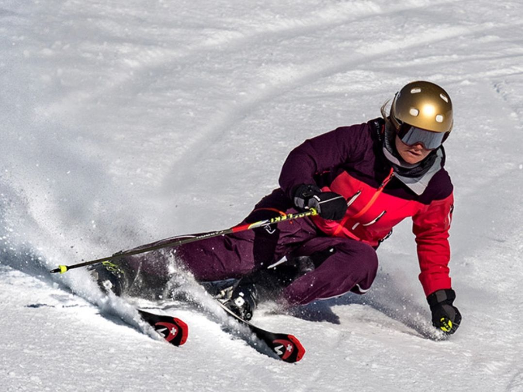 Skiing: Professional carving on the slopes for advanced skiers in winter.