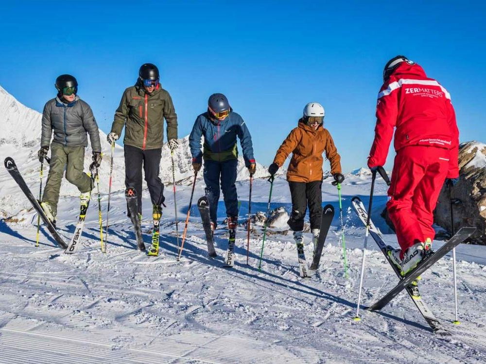 Skiskole Zermatt: Børn til skitræning på sne