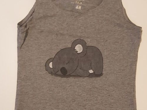 उद्घाटन-शेरदी-गुलाबी-शर्ट के साथ ग्रे कपड़ा और प्यारा डिज़ाइन