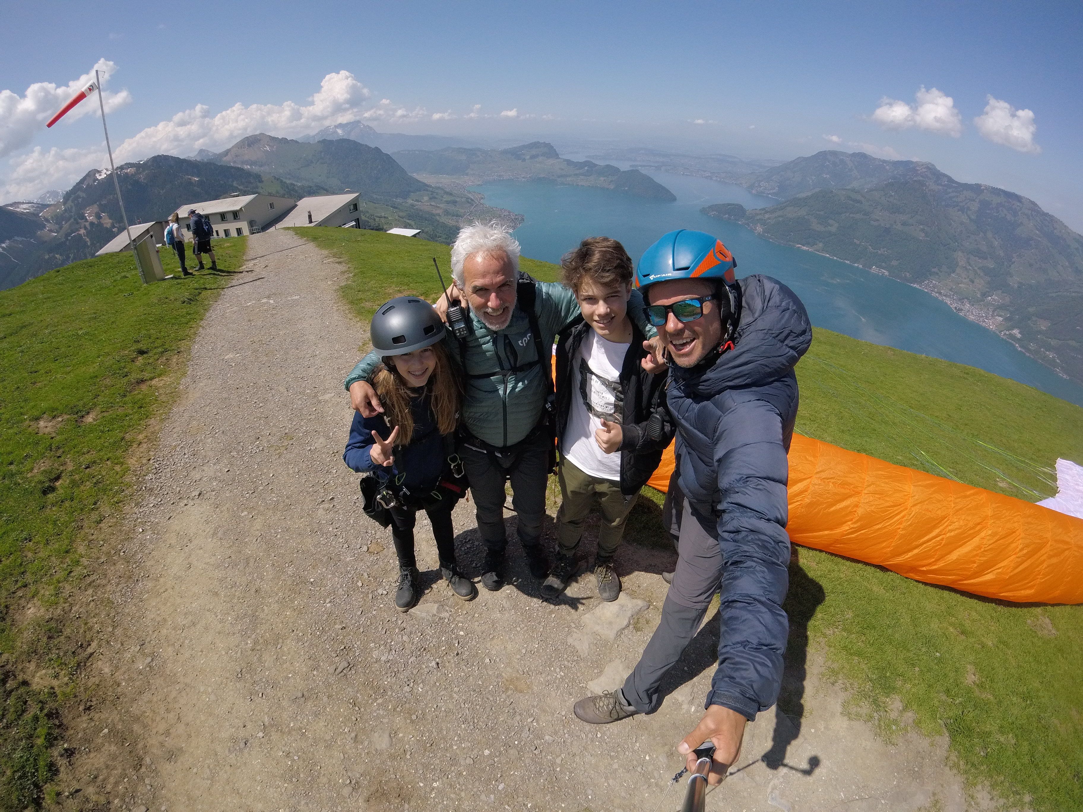 Touch & Go Παραπ Jeffrey: Μαζί πετάμε στο βουνό, ομαδική εργασία και συναρπαστικές περιπέτειες σε περιμένουν.