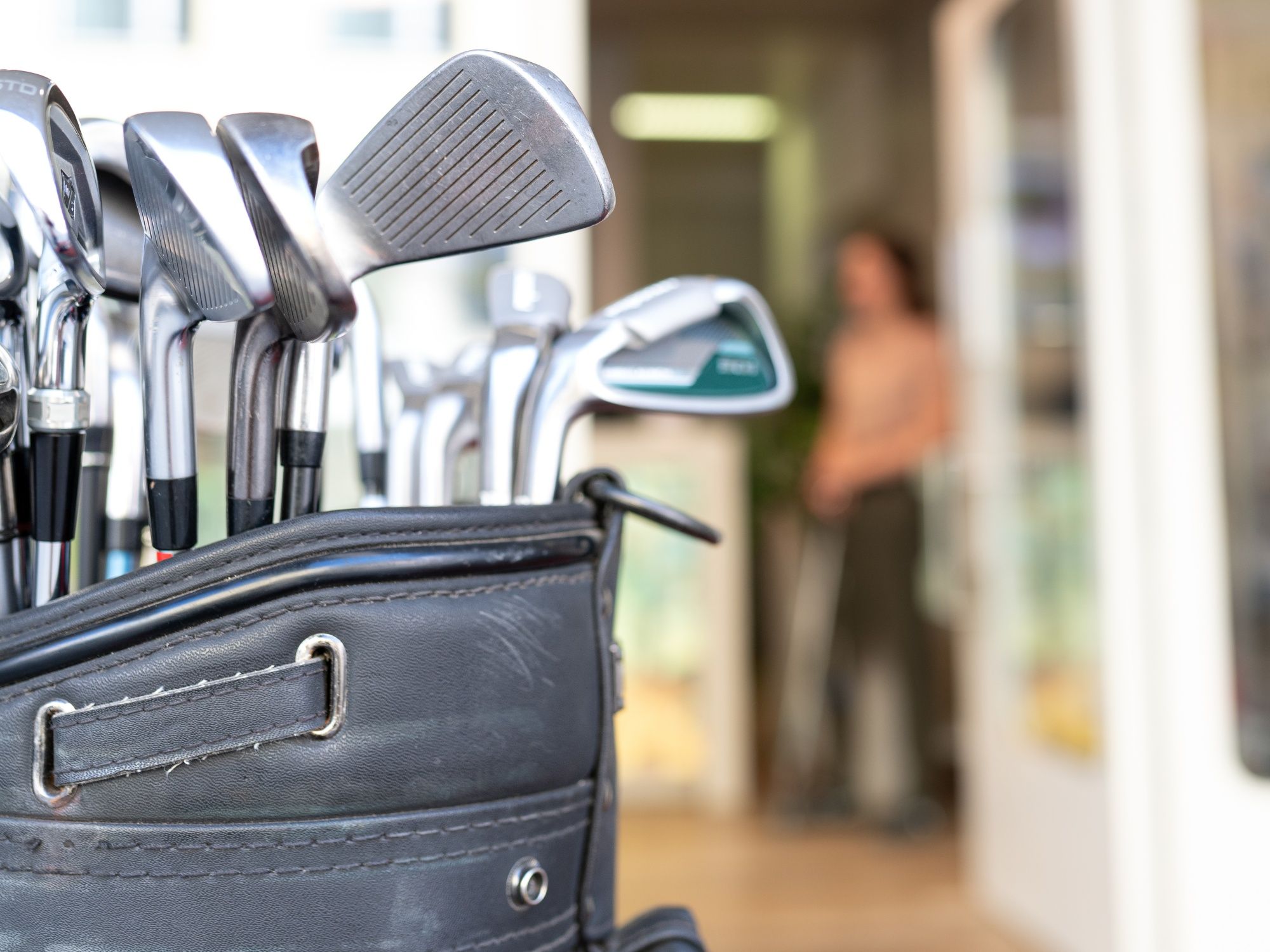 शहरी गोल्फ राप्पर्सविल में गोल्फ क्लब के साथ, गर्मियों में समूहों और बच्चों के लिए आदर्श।