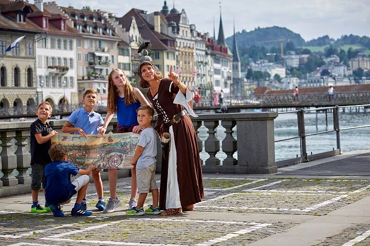 Visitas guiadas para crianças em Lucerna, descobertas emocionantes e experiências ao longo do Lago de Lucerna.