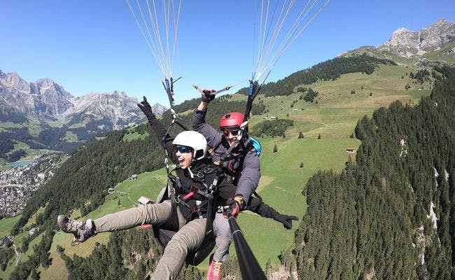 Paragliding Uetliberg (Photo: Mountain O'Clock)