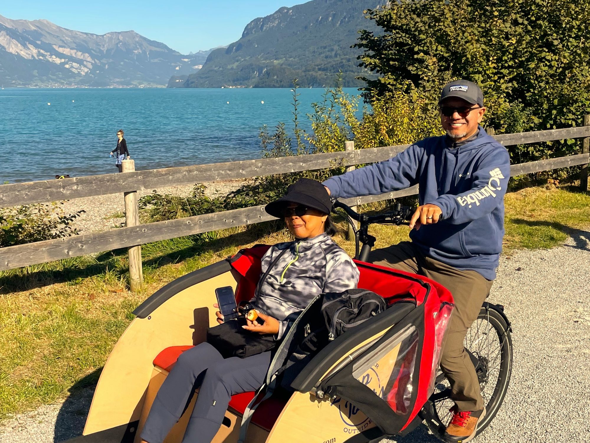 E-Bike-Tour: Geniesse eine private E-Bike Tour in Interlaken mit tollen Landschaften und entspannter Atmosphäre.
