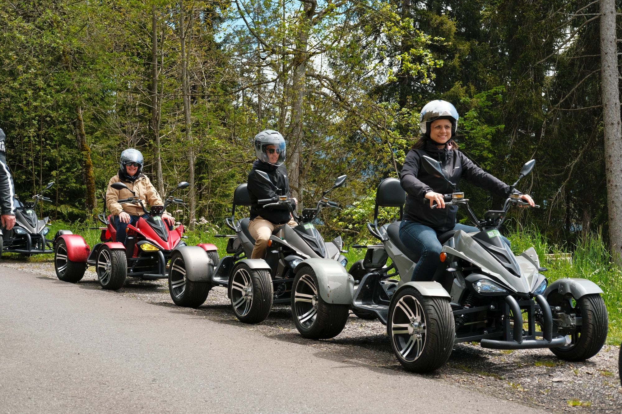 Tour in Quad: Vivi avventure emozionanti nella natura a Interlaken con amici e familiari.