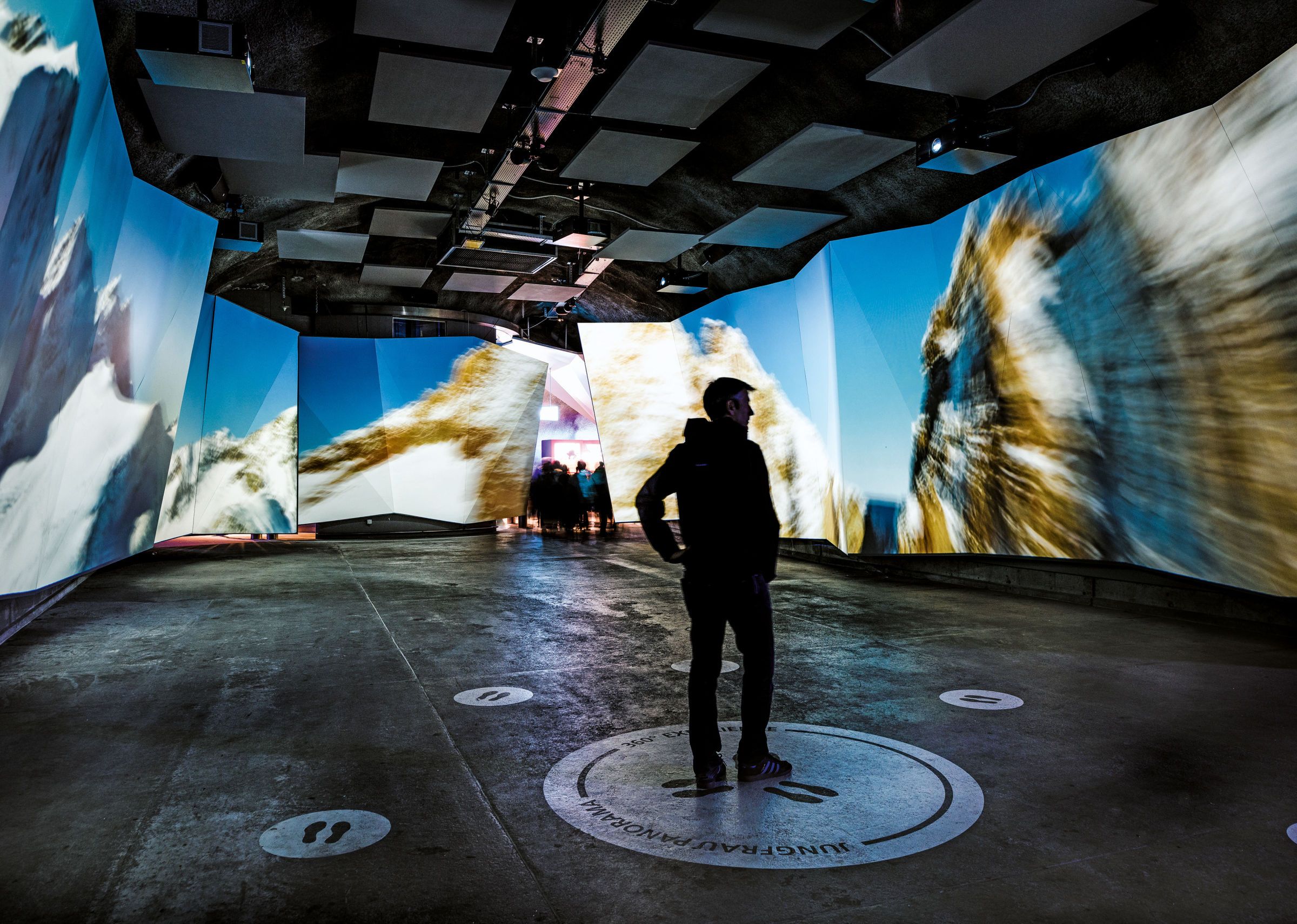 L'Alpine Sensation Jungfraujoch présente des vidéos interactives à 360 degrés de paysages montagneux et de visiteurs.