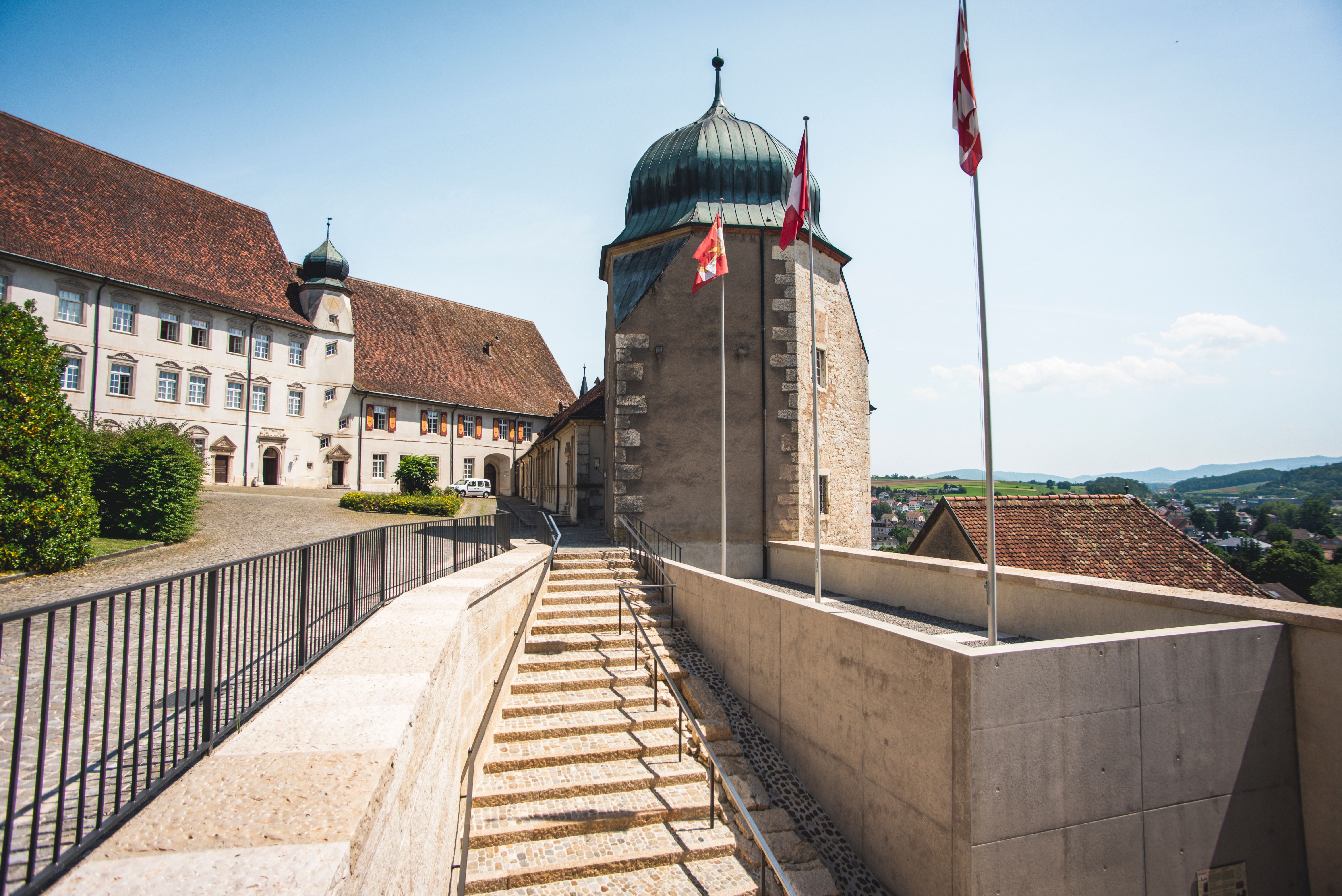 Μυστική διαδρομή Πορεντρούι: ιστορικό κάστρο με εντυπωσιακή αρχιτεκτονική και υπέροχη θέα.