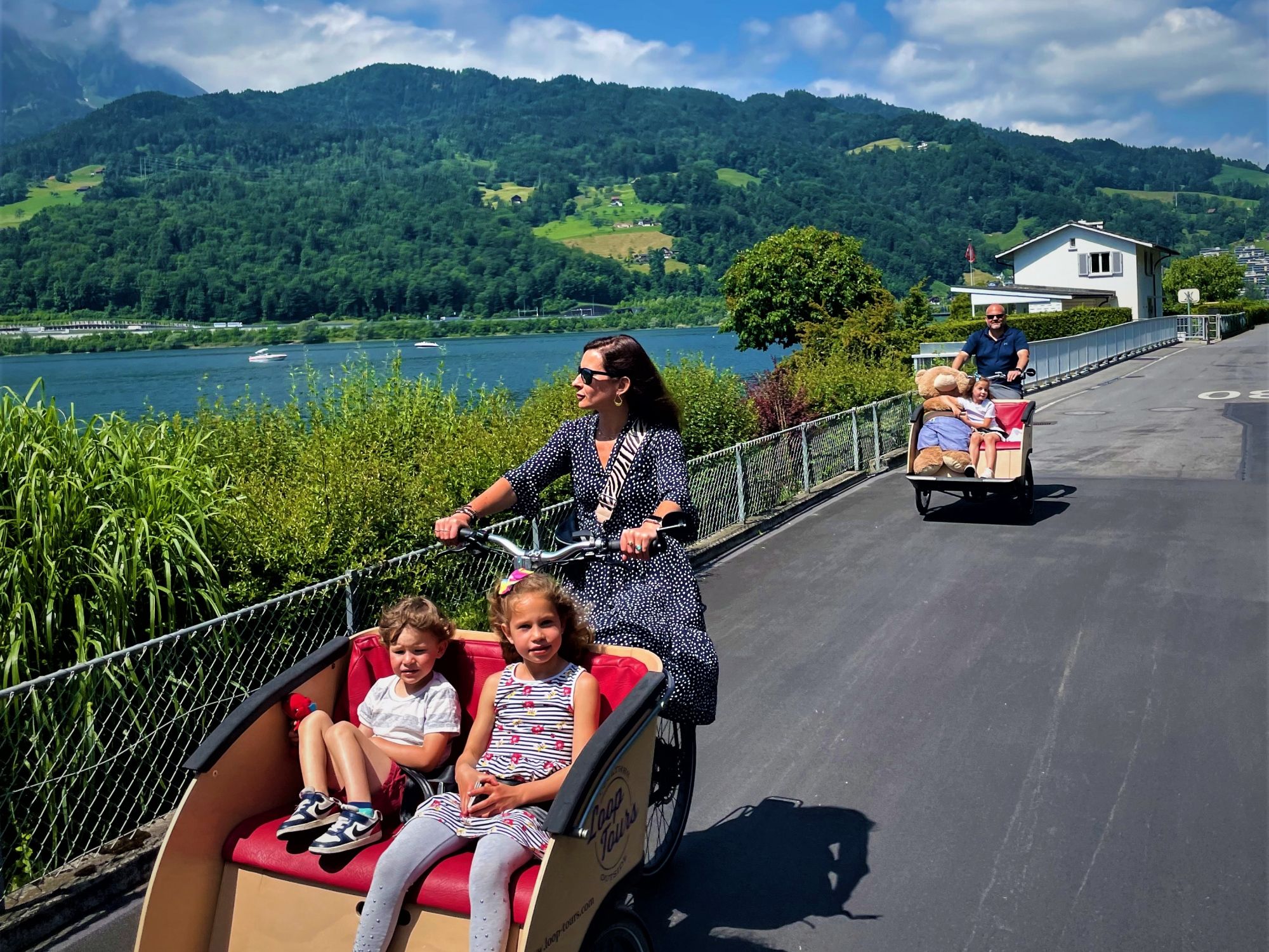 Tur Wisata Cargo E-Bike: Temukan harta tersembunyi dan nikmati alam bersama keluarga di danau.