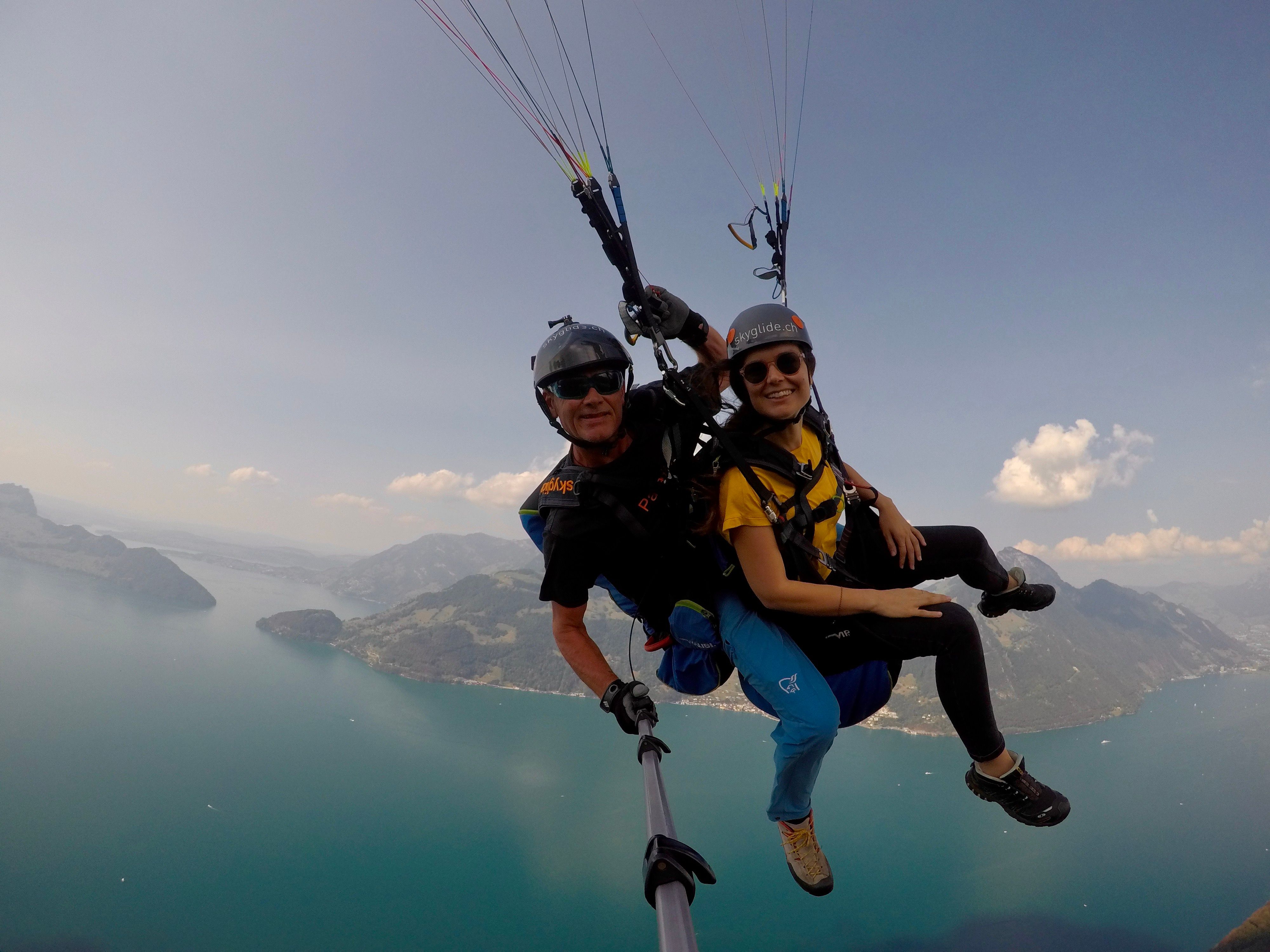 탠덤 서리비행: 비에르발트슈타터 호수와 인상적인 경치를 비행하며 경험해 보세요.