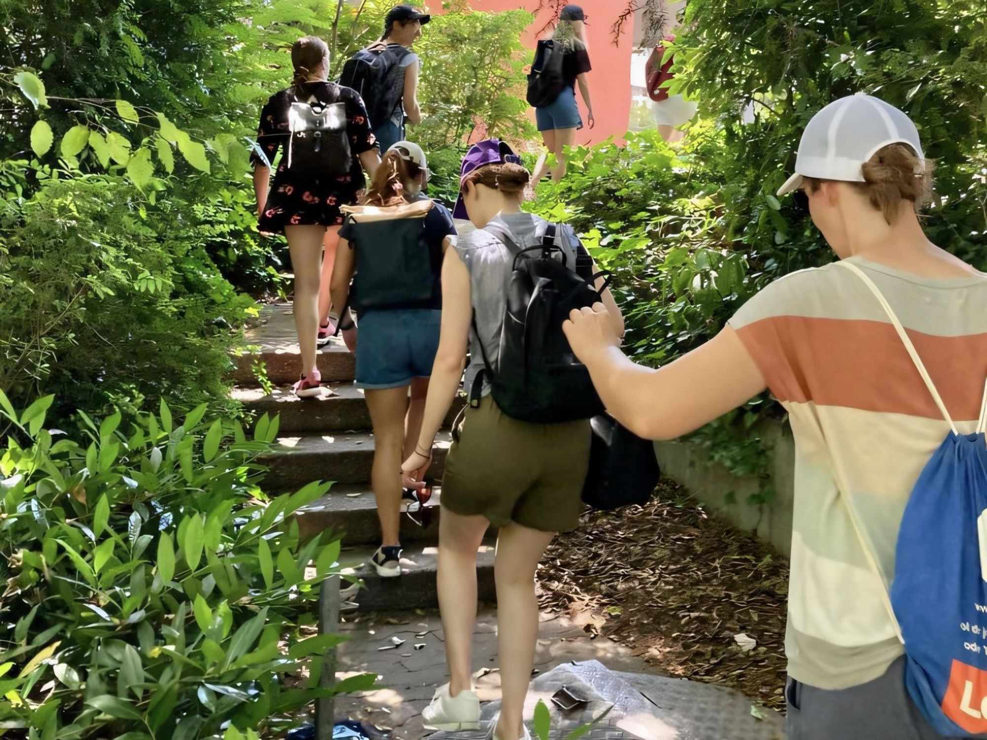 Escape Game Chur: Ervaringsrijke groepsactiviteit in de natuur voor families en vrienden.