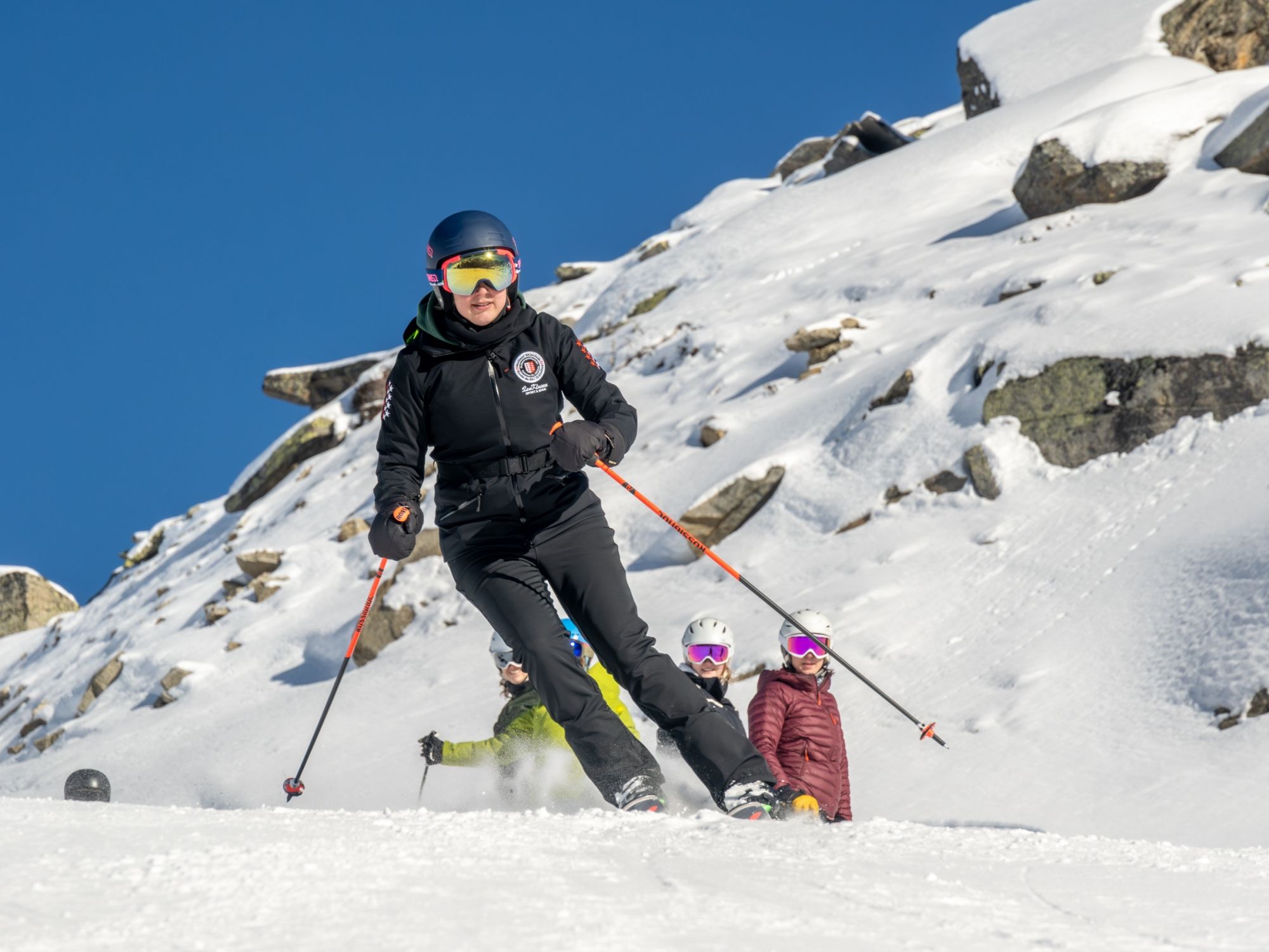 Skiunterricht privat am Hannigalp für Anfänger und Fortgeschrittene in perfekter Schneeumgebung.