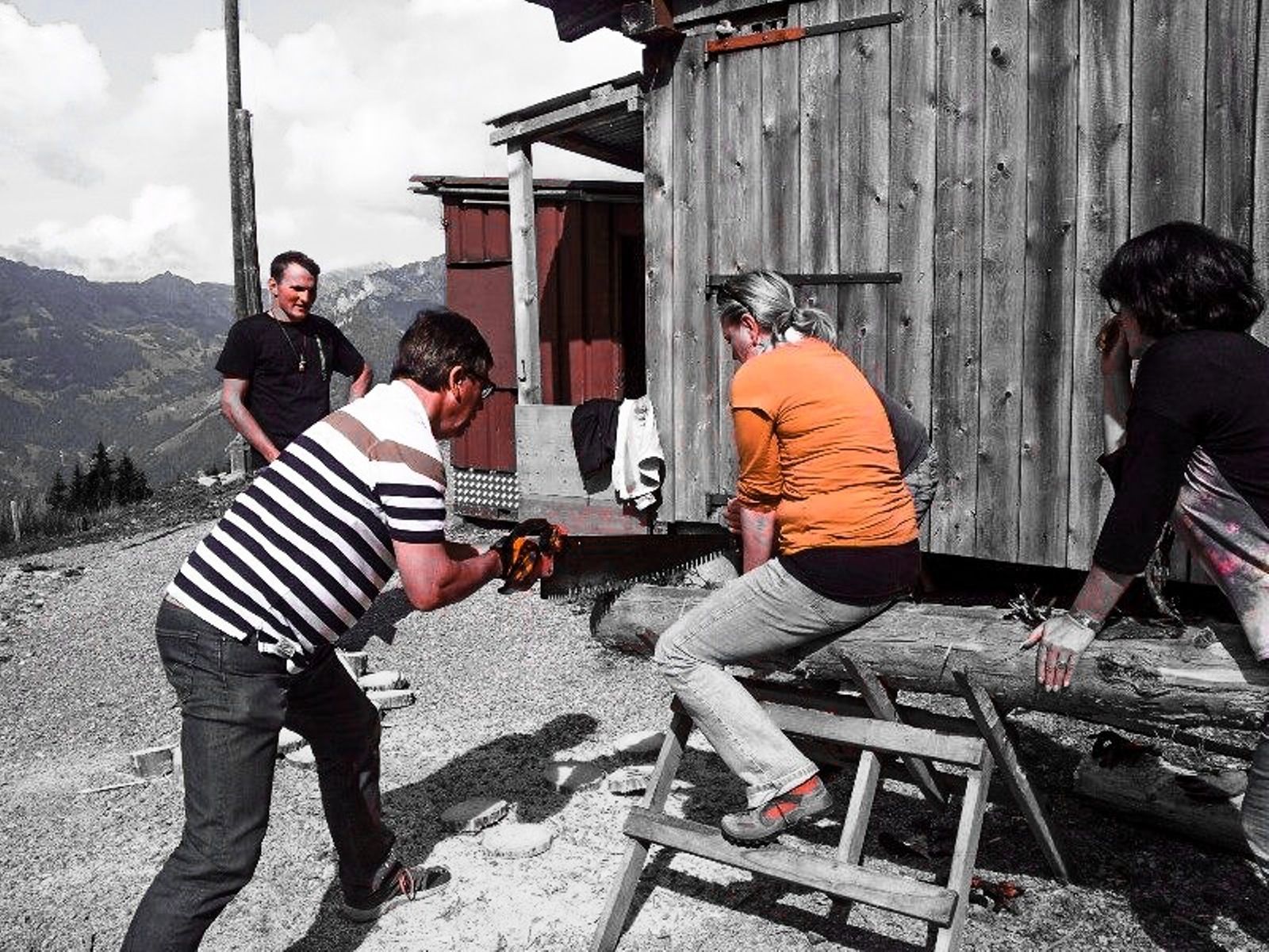 Aktiviti Pemotongan Kayu Semasa Olimpik Petani di Switzerland 2023