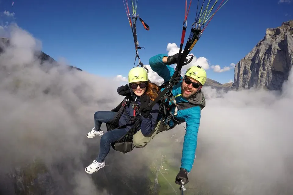 Schilthorn Gleitschirmfliegen Tandemsprung