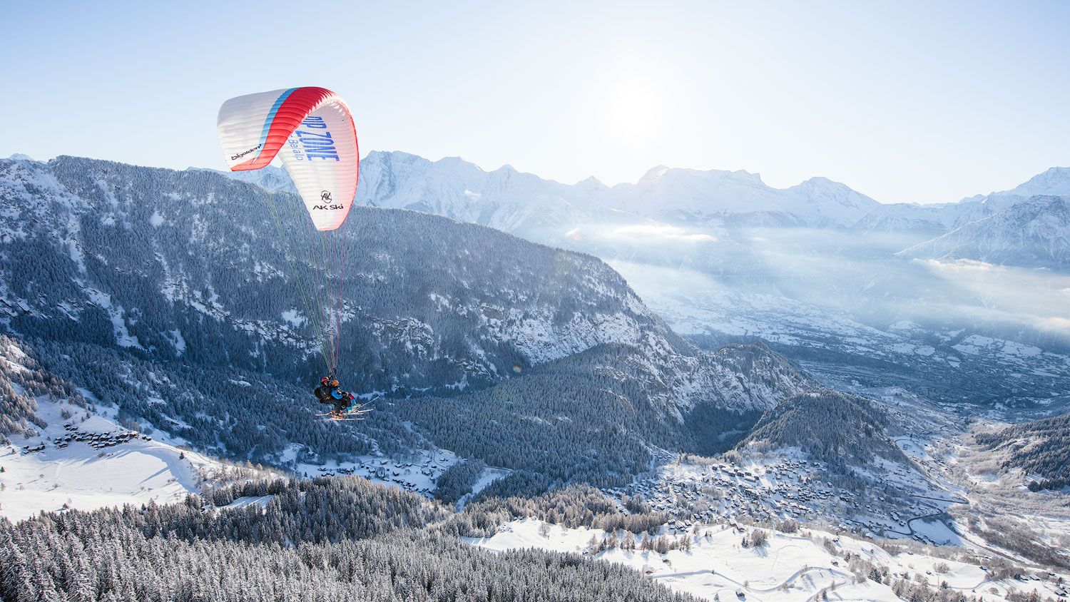 빙벽 비행, 버그 발리스의 눈 덮인 산 위에서