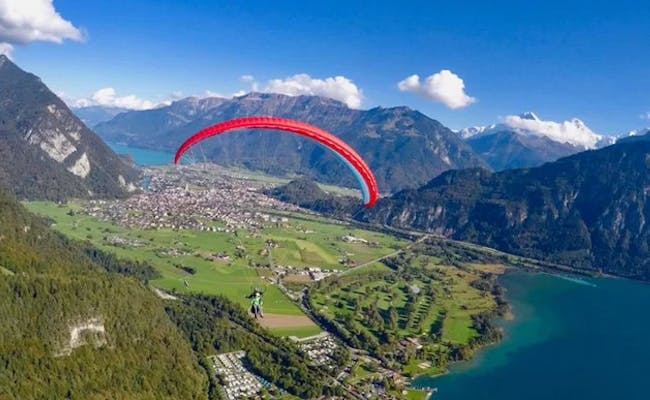  Parapente en tandem (Photo : Swiss Paragliding & Adventure)