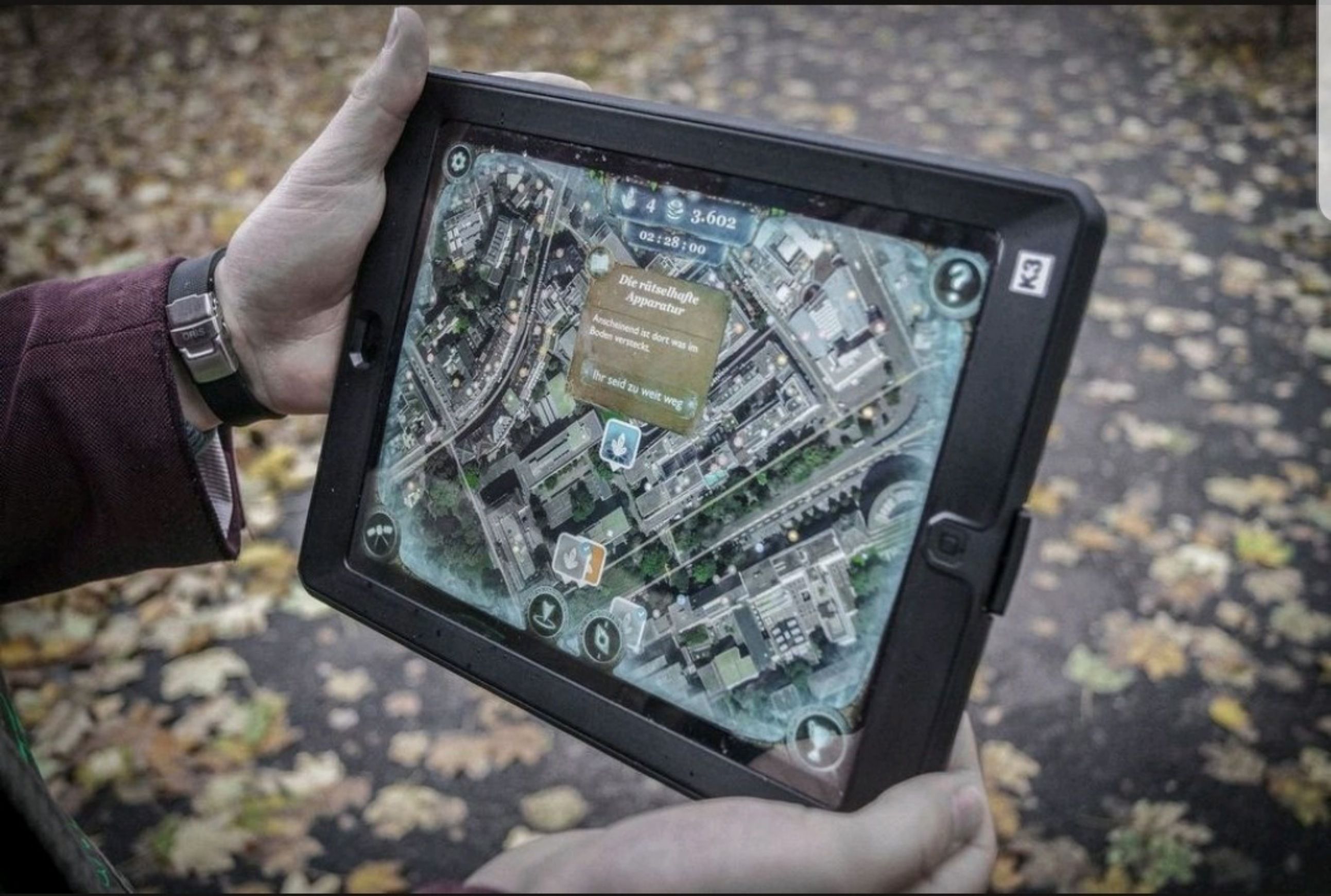 iPad寻宝：弗鲁季根逃脱游戏，团体户外冒险。