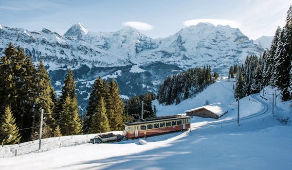 Ferrovia di montagna Lauterbrunnen Mürren Passo Escursionistico