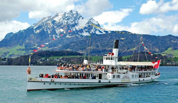 Day ticket boat Lake Lucerne