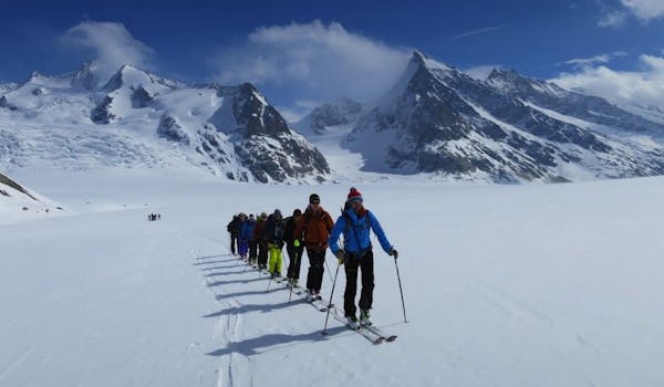 Jungfraujoch-Äbeniflue Skitour zwei Tage ab Interlaken