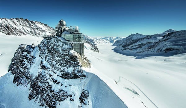Excursion d'une journée au Jungfraujoch menée par Lucerne