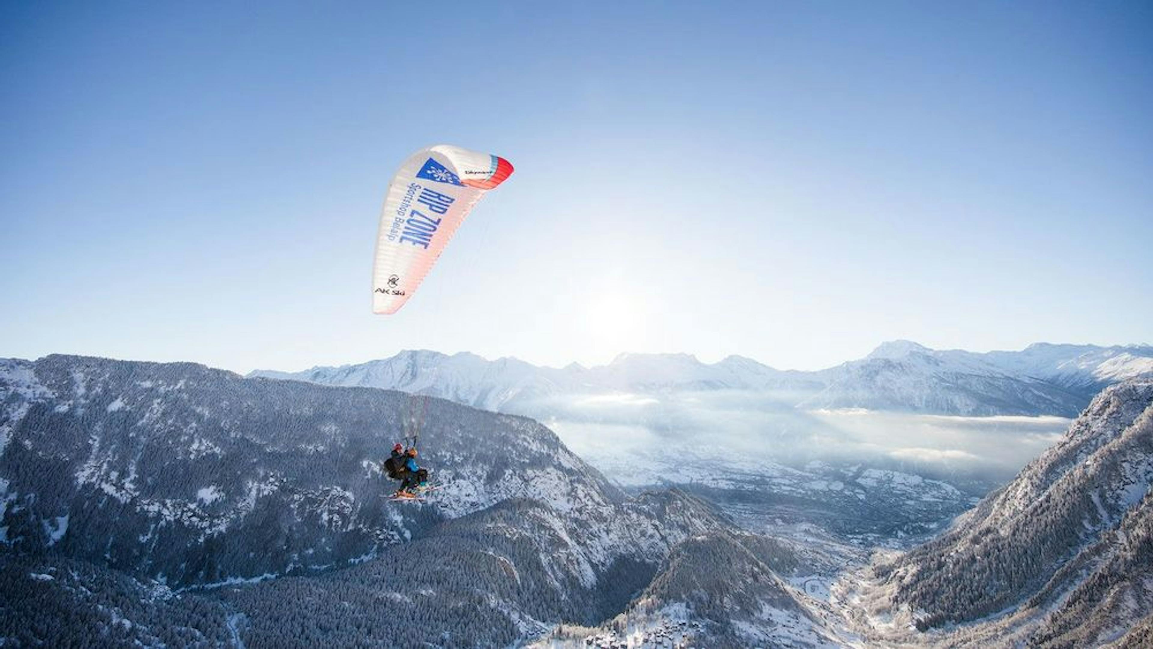 Rosswald paragliding view