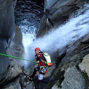 Canyoning Ticino per esperti Gola di Lodrino