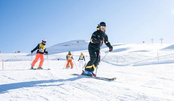 Family Skiday slope skiing family