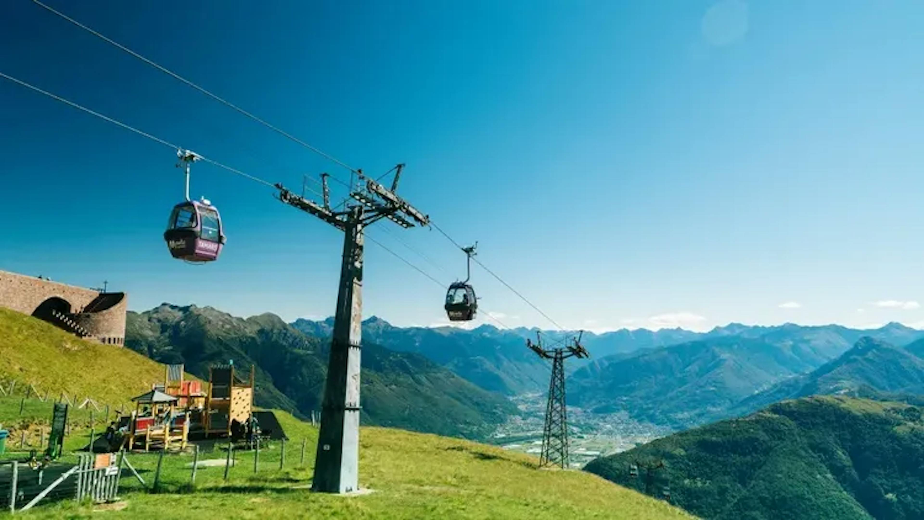 Gondola Rivera-Alpe Foppa (Photo MySwitzerland)