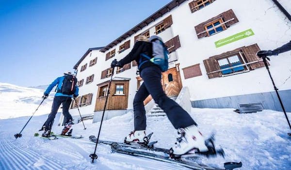 Skitour Heidelberger Hütte Skifahrer