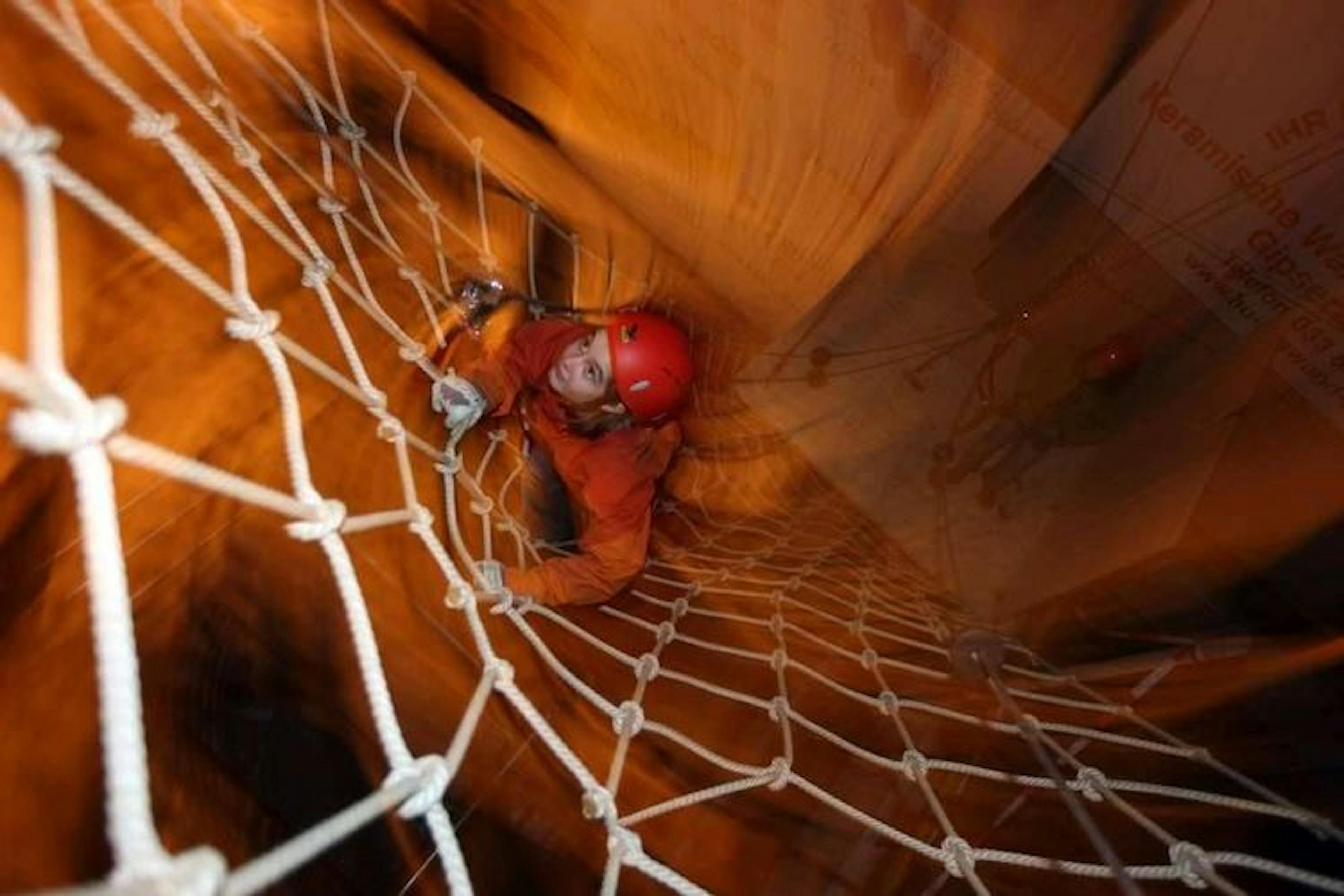 Spinnennetz Indoor Seilpark