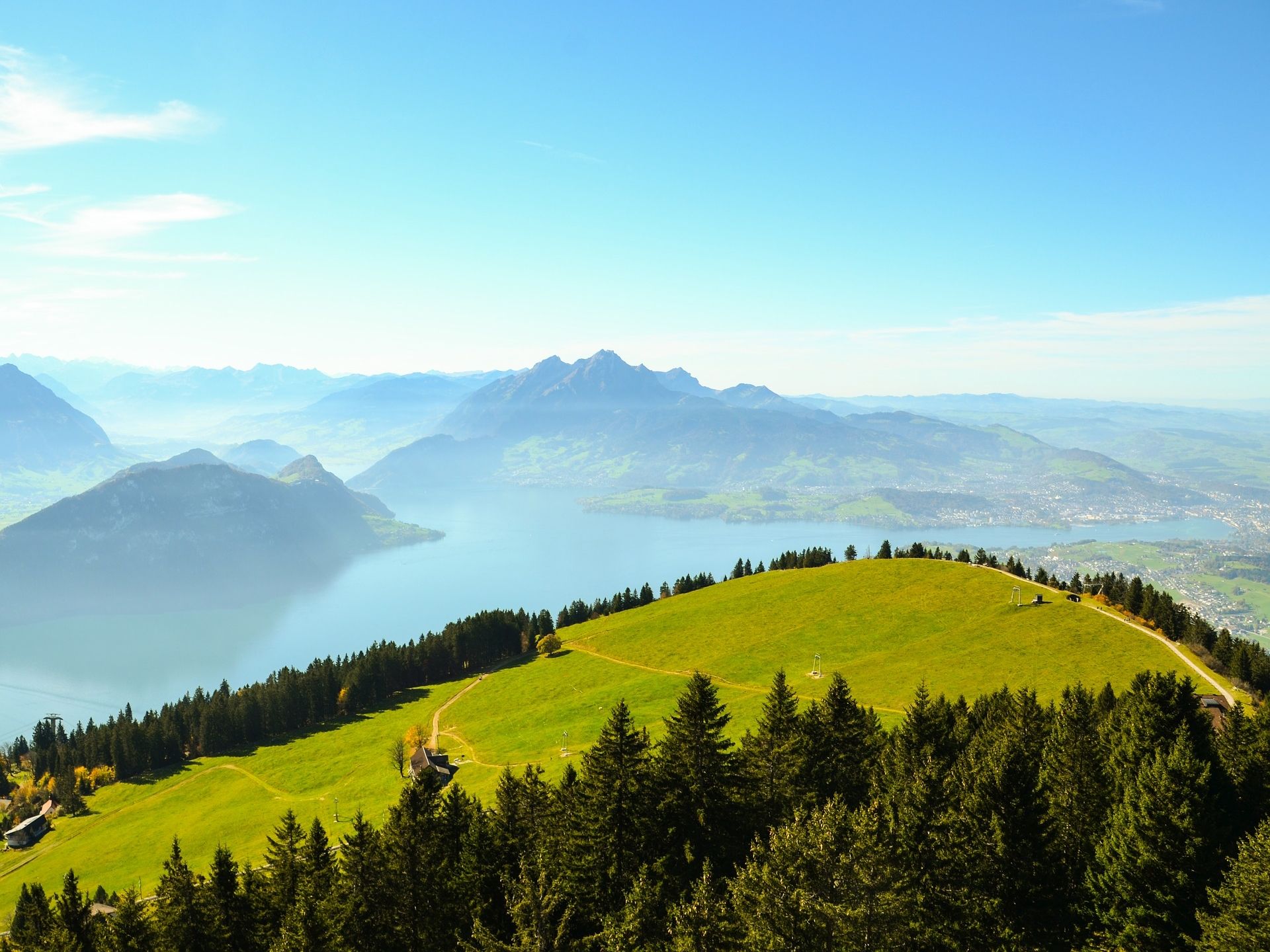 Vista-Buergenstock-Lucerna-lago-prati-verdi