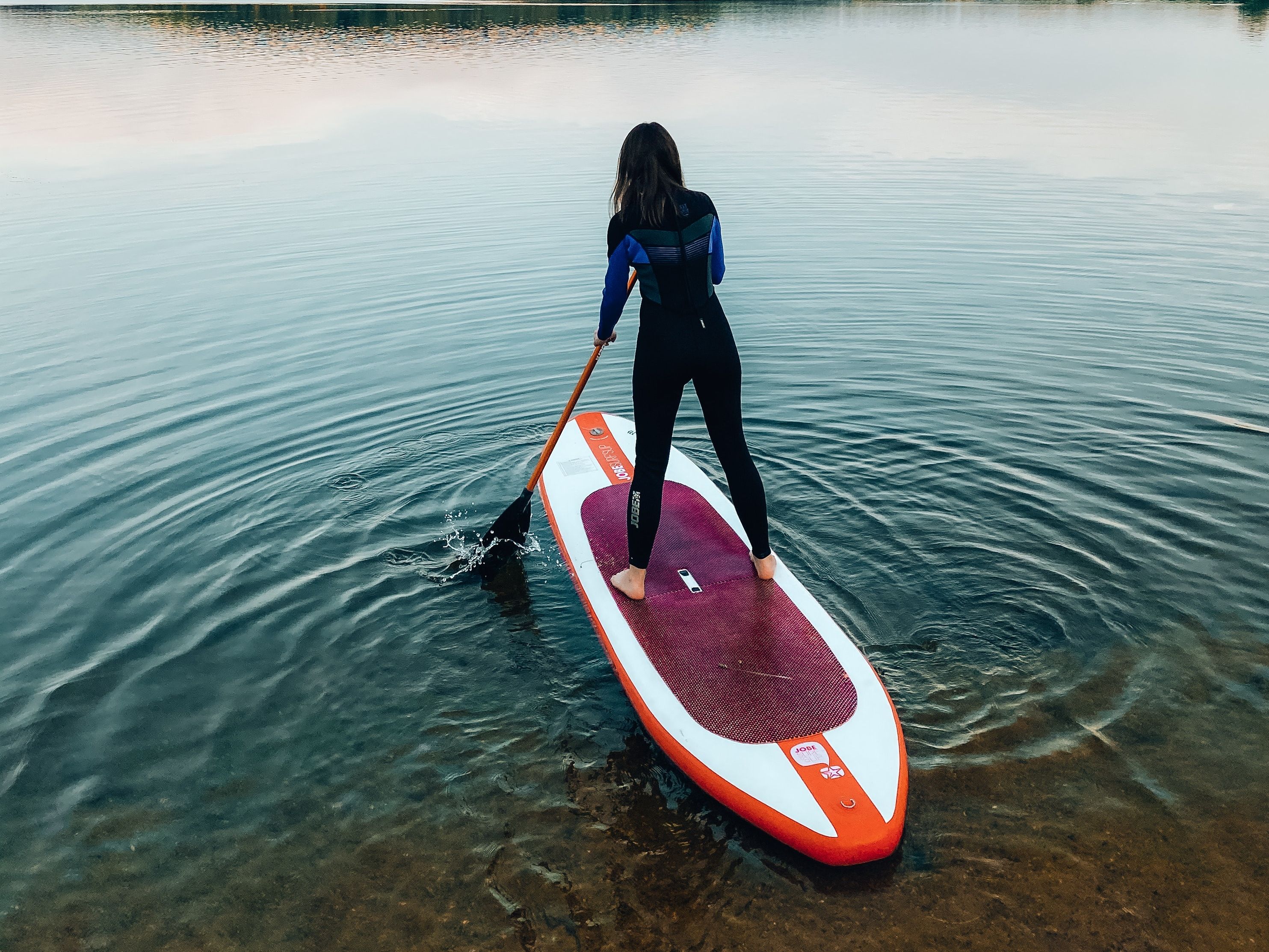 スタンドアップパドル 2025: スイスの最高のスタンドアップパドル