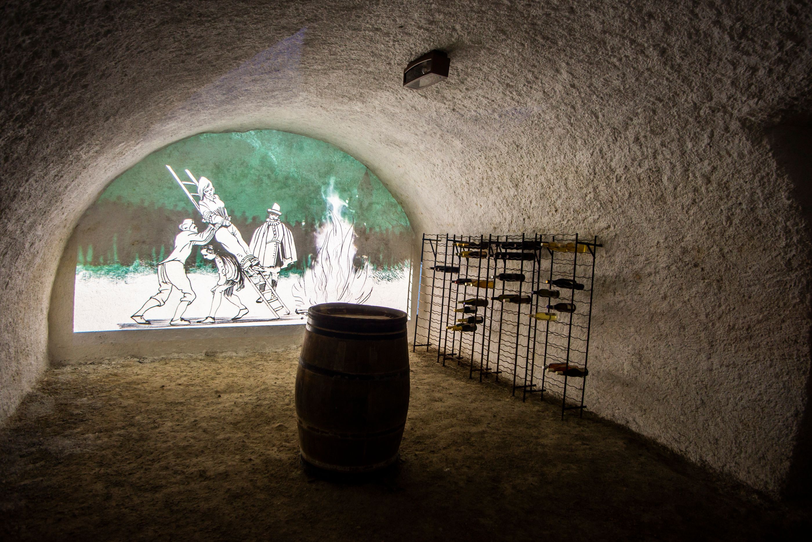 Circuit secret de Saint-Ursanne : exposition intéressante sur les sorcières et l'histoire avec des images époustouflantes.