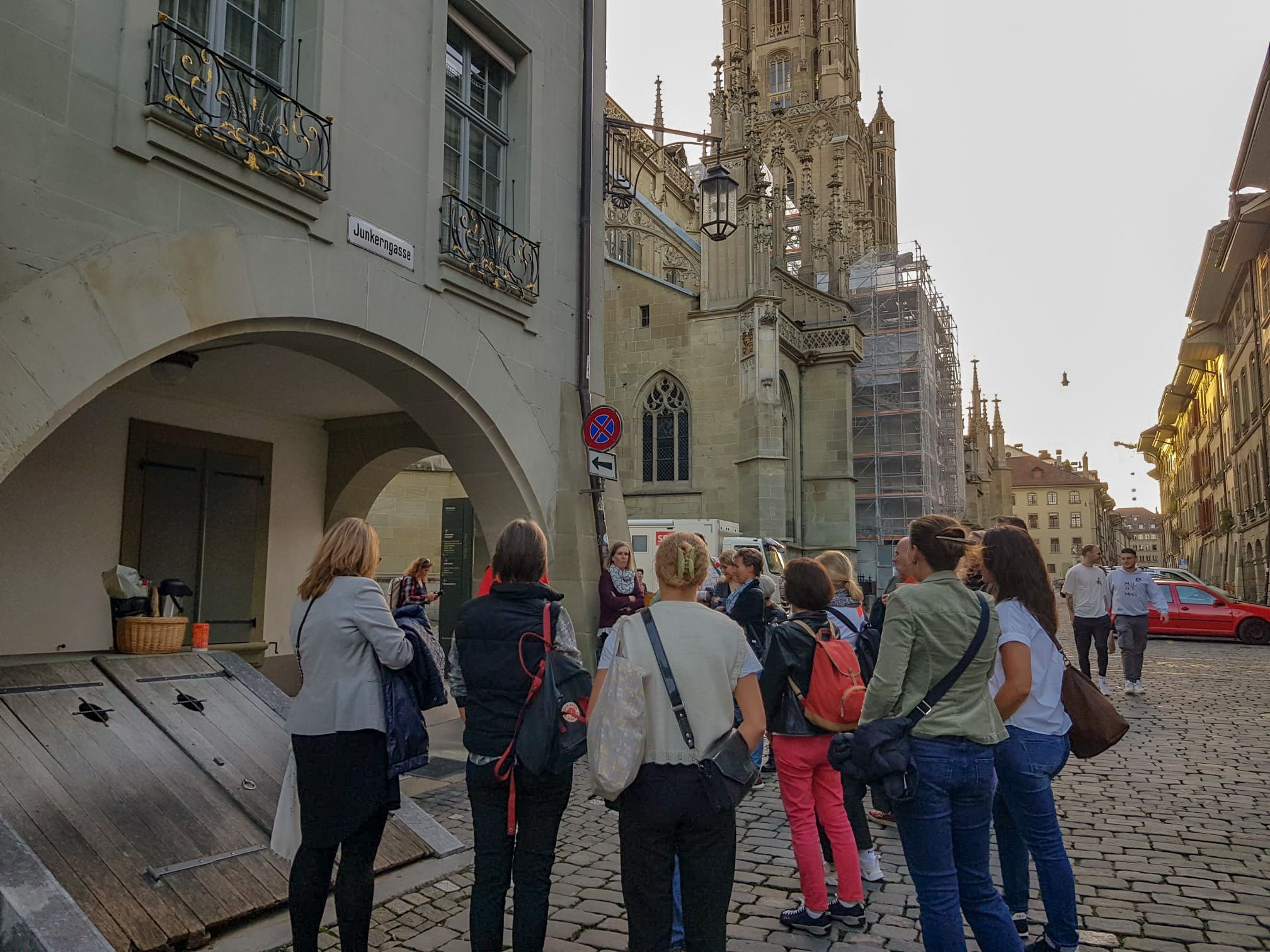 Schokoladentour in Bern: Erlebe die Stadt bei einer gefuehrten Tour mit Schokolade und historischer Architektur.